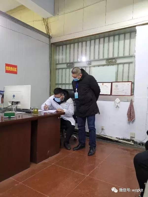 各類(lèi)照片3711CD8269AEBE68FBD364E7DE6E226D.JPG