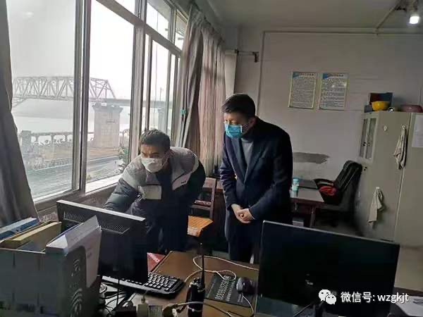 各類(lèi)照片5F637AE55A4484C83E0CF30E08129115.JPG