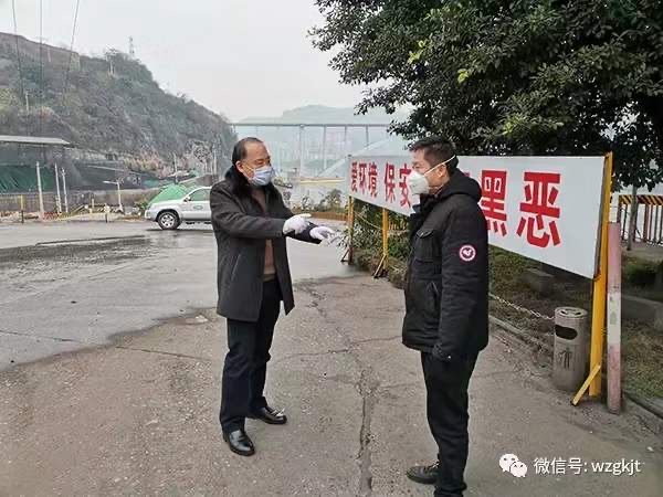 各類(lèi)照片ADF2E2052ECC2F7FBDCCC503C445385B.JPG